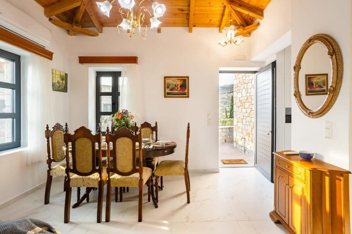 Mani Stone Built Home A Breath Away To The Sea Stoupa Bagian luar foto